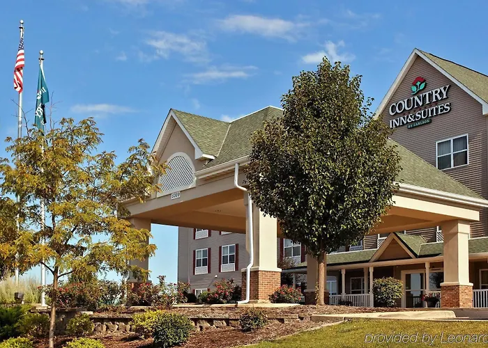 Hotel Country & By Radisson, North, Il
