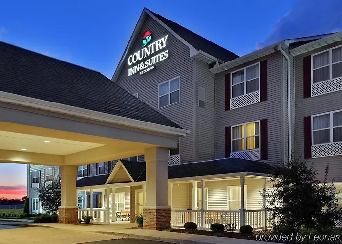 Country & By Radisson, North, Il Peoria